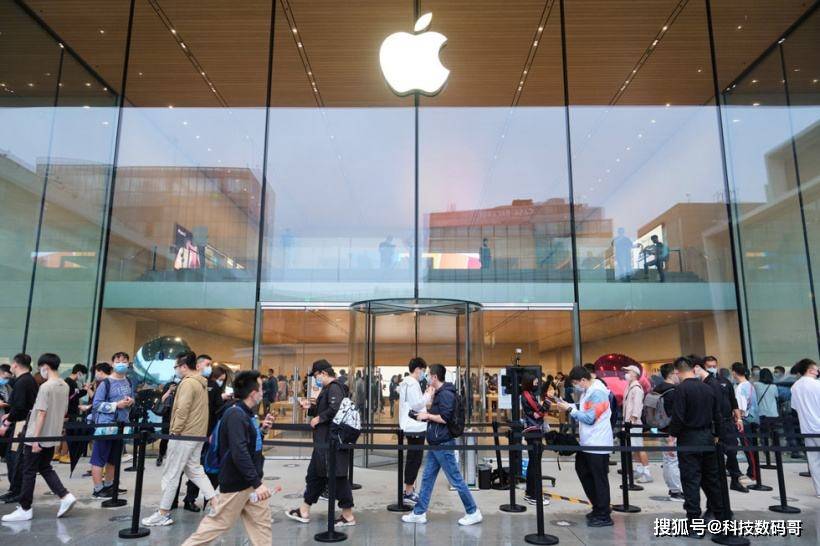 苹果每秒能赚多少钱？一秒11376元<strong></p>
<p>捡币</strong>，iPhone13系列畅销立功！