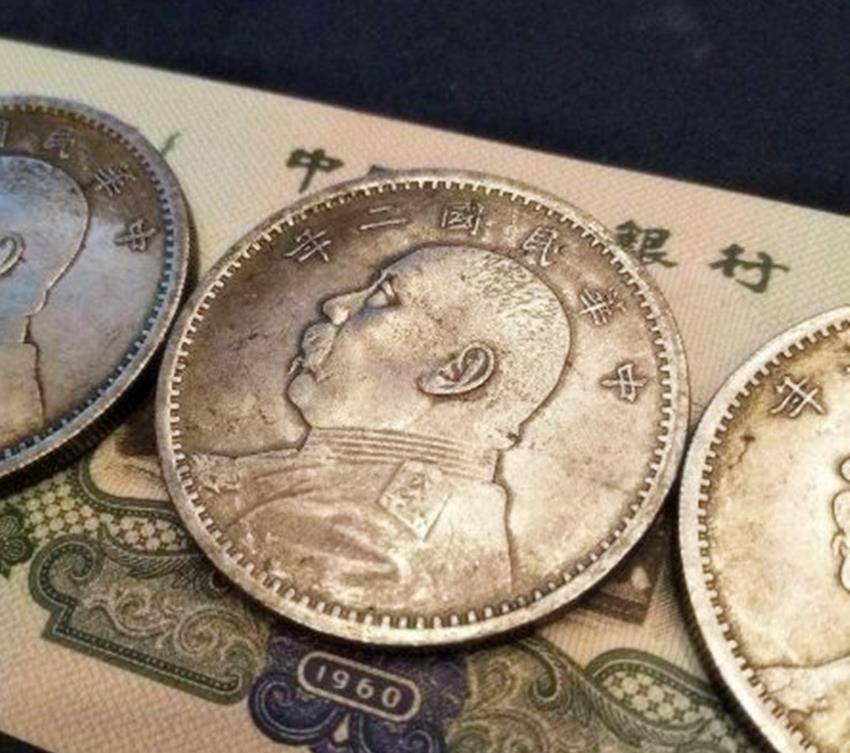 鲁迅先生为什么一辈子都不坐飞机<strong></p>
<p>三万法币</strong>？答案让人失望