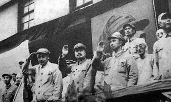 解放战争时期<strong></p>
<p>三万法币</strong>，上海战役为何难打？看看华野都有哪些困难？