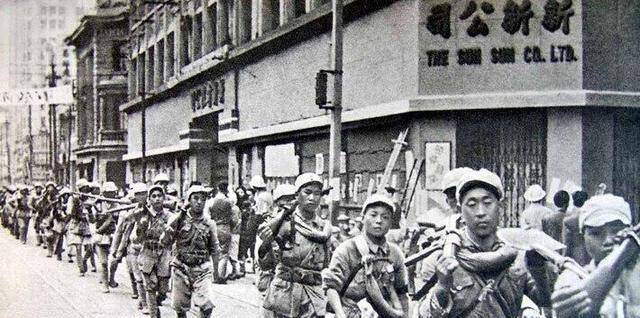 解放战争时期<strong></p>
<p>三万法币</strong>，上海战役为何难打？看看华野都有哪些困难？