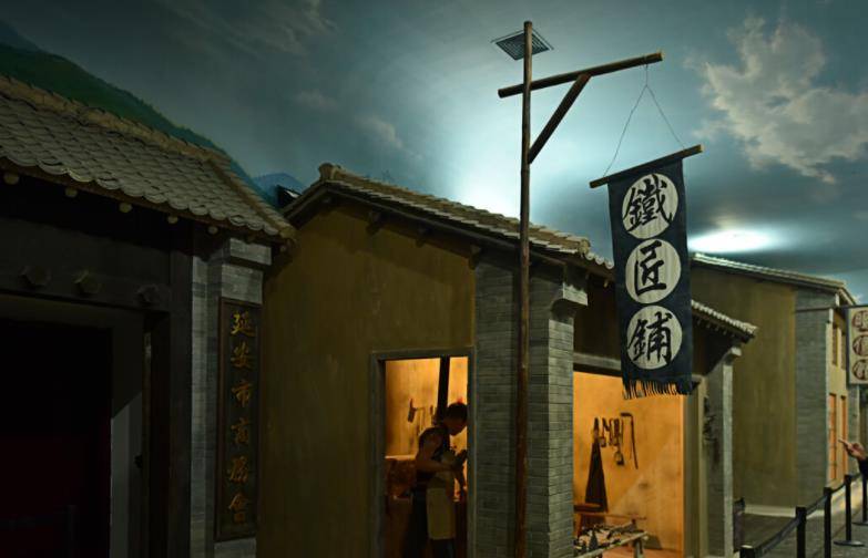抗战时期的延安：从打土豪到二五减租<strong></p>
<p>三万法币</strong>，红都延安靠什么维持生活？