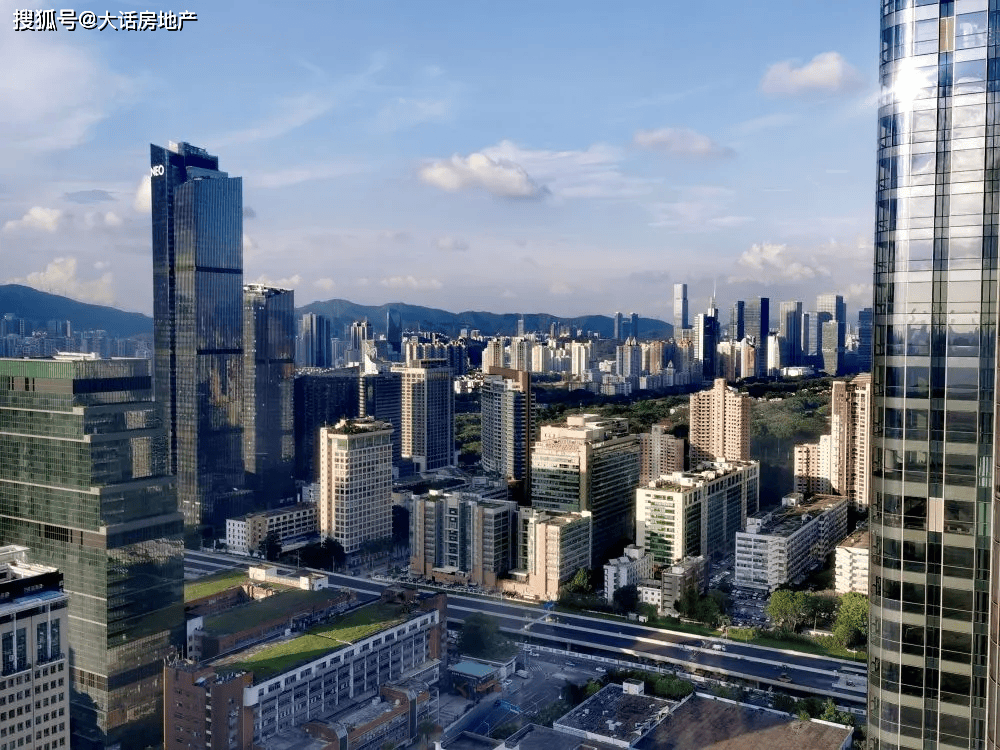 深圳32套别墅被拍卖<strong></p>
<p>股票被套</strong>，却无人问津！