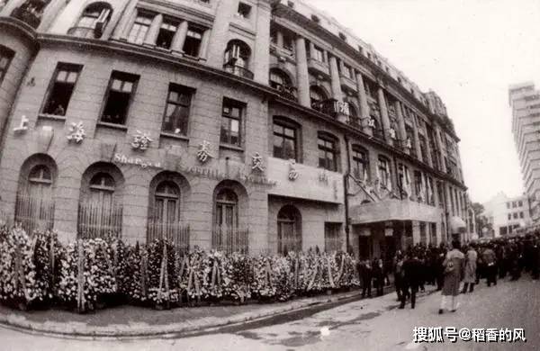 猪肉铺老板都在谈股票<strong></p>
<p>股票什么时候开盘</strong>，中国人从什么时候开始炒股的？
