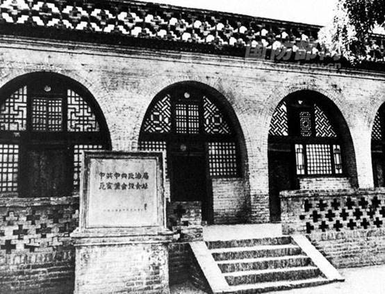 王立华：林彪、彭德怀都反对<strong></p>
<p>股票与基金</strong>，毛泽东何以赌上红军全部家底，决意东征？