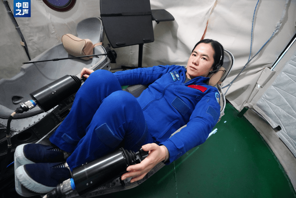 杨利伟飞天时王浩泽还在上初中<strong></p>
<p>苏宁电器股票</strong>！90后女航天员：没有什么事情是女孩子不能做的