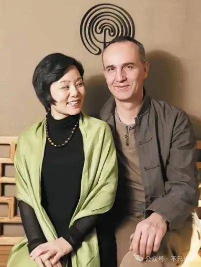他们那么幸福恩爱<strong></p>
<p>苏宁电器股票</strong>，怎么突然离婚了……