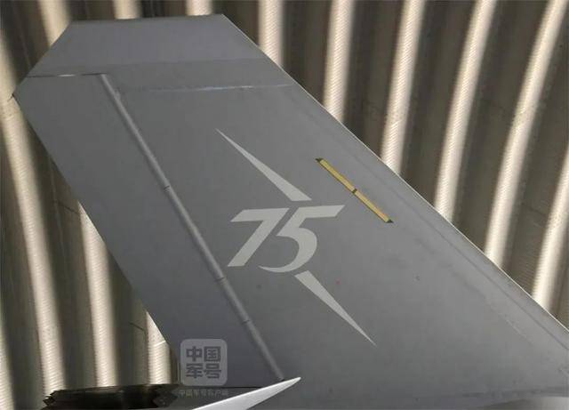 照片曝光<strong></p>
<p>股票基本面</strong>！歼-35A究竟有多厉害？