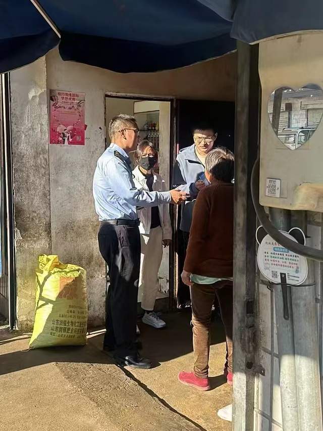 江苏一地多位村民称送自种菜籽到油坊榨油变“臭油”<strong></p>
<p>低价股票</strong>，期盼职能部门查明真相