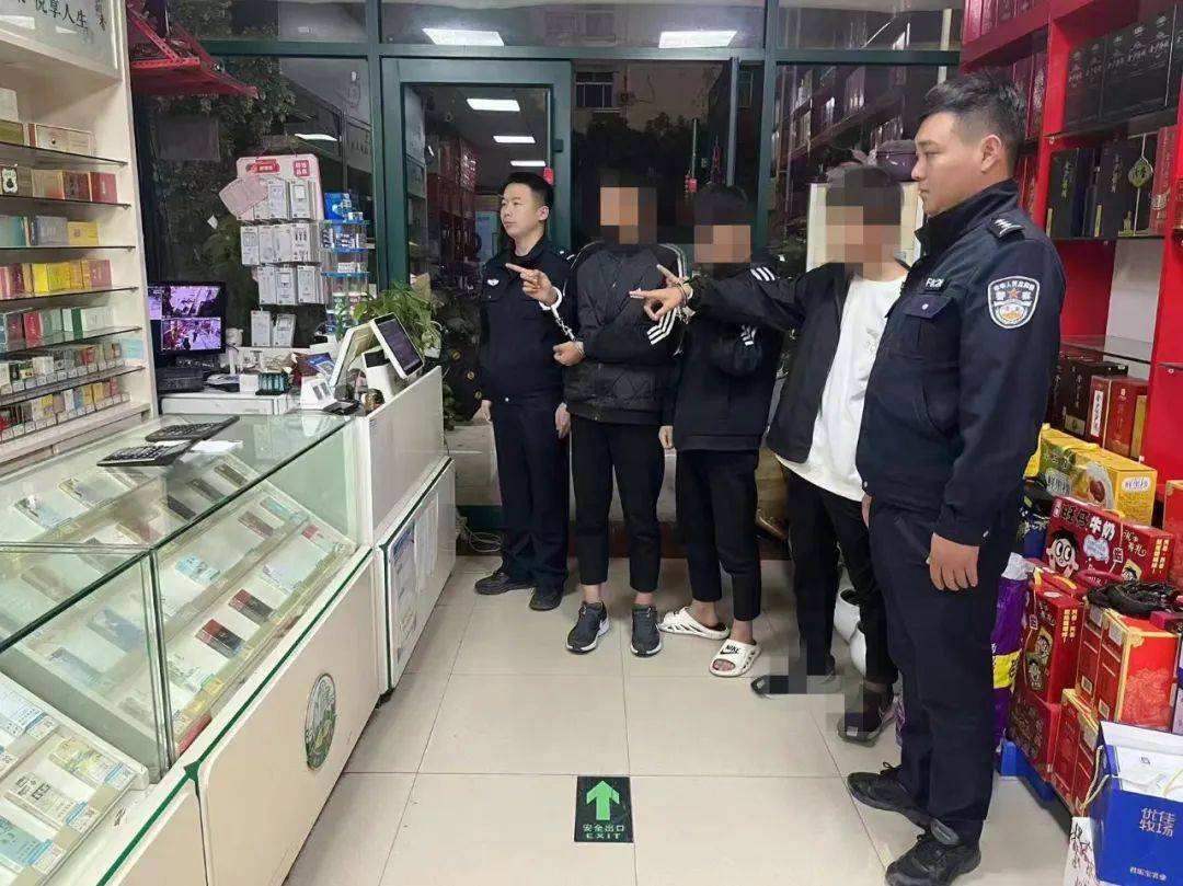 2分钟“扫荡”一家店<strong></p>
<p>周杰伦NFT被盗</strong>！山东菏泽警方抓获一盗窃团伙