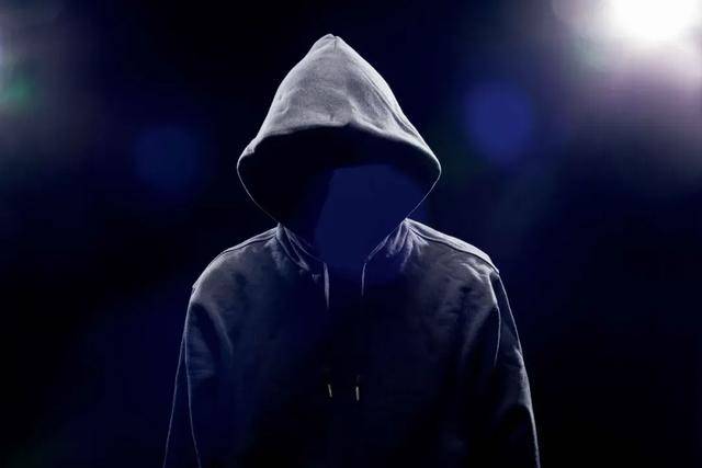 “职业背债人”<strong></p>
<p>IBOX</strong>，先被利用后被抛弃