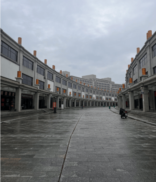 调查｜“11元海景房”背后的银滩楼市：低价拍卖博眼球成套路<strong></p>
<p>IBOX</strong>，新房价高出二手房3倍