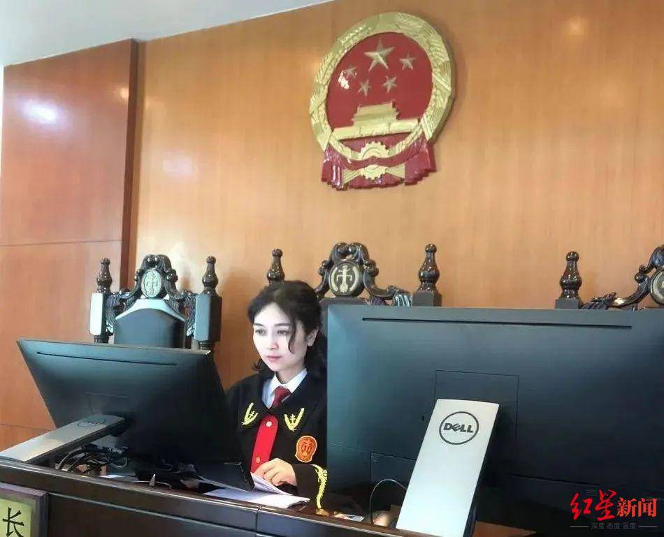 未成年女孩600元卖掉父亲3.6万元手表<strong></p>
<p>TOKEN</strong>，法官多次调解后买家赔偿6600元