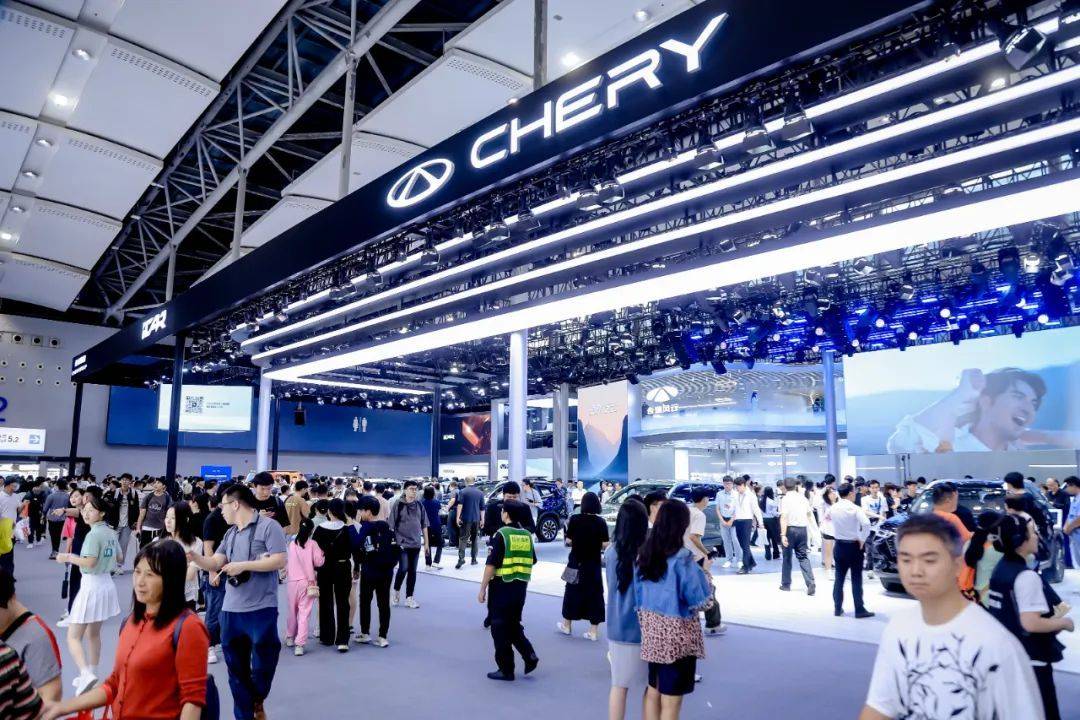 “一超多强”格局固化<strong></p>
<p>OPENSEA</strong>，新能源汽车“年终战”打响