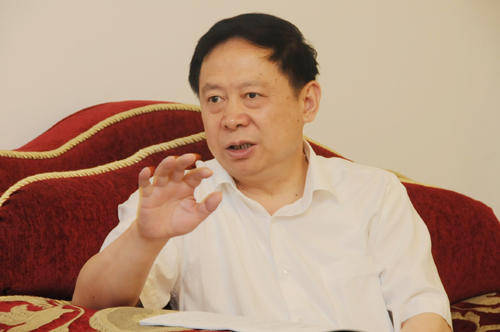 68岁的河南省政府原党组成员、秘书长郭洪昌被查<strong></p>
<p>BTT</strong>，曾任洛阳市长