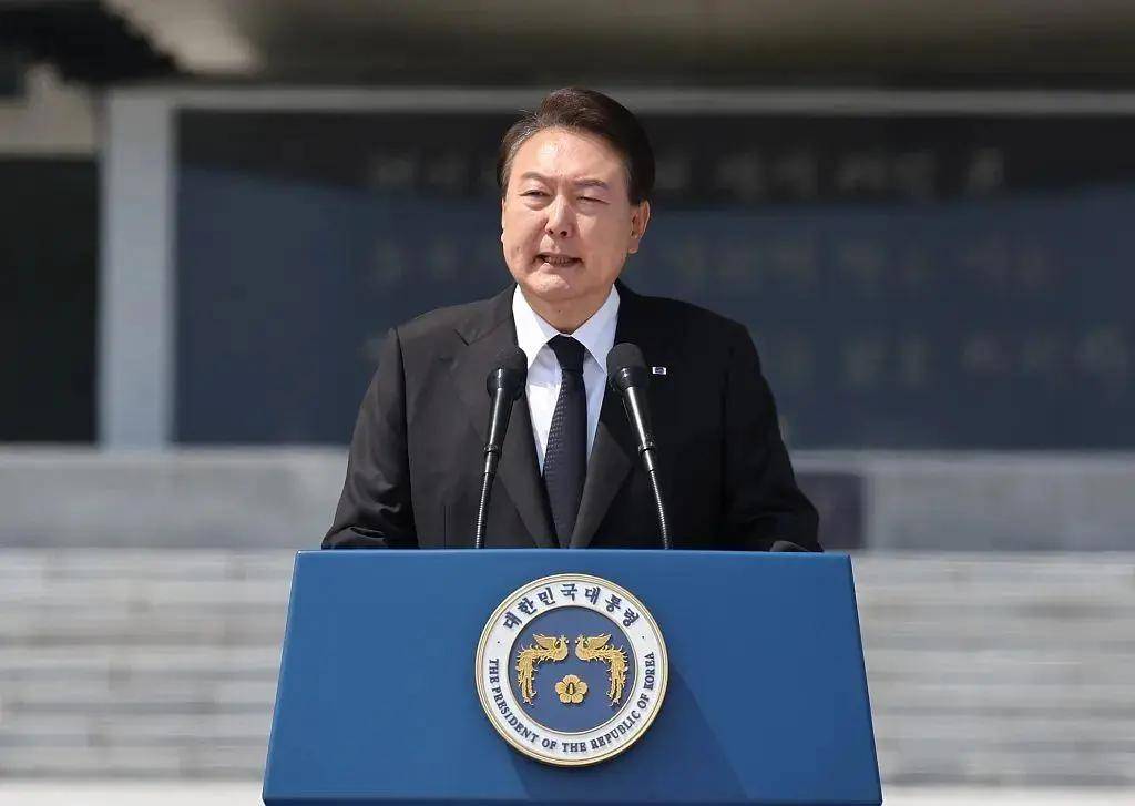 尹锡悦险中求稳：戒严风波逆转<strong></p>
<p>数藏</strong>，国民力量党撑腰，李在明盼破局！
