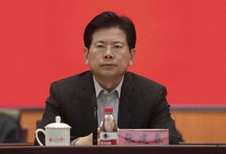 曾长期任职组织系统的“大老虎”被双开<strong></p>
<p>百度超级链</strong>，为他人职务晋升谋利