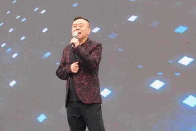 潘长江：我钱花一辈子也花不完<strong></p>
<p>唯一艺术平台</strong>，如今67岁却越活越“糊涂”了