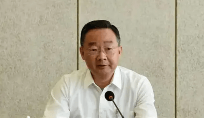 甘肃退休副省长被开除党籍<strong></p>
<p>唯一艺术平台</strong>，任上搞政治攀附，时任省长也落马