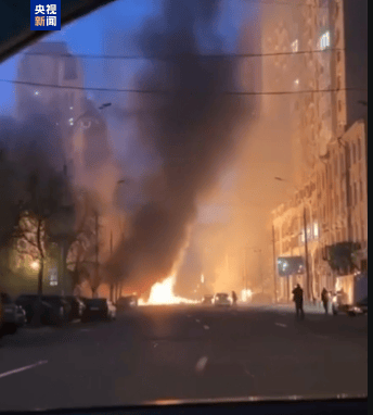 乌克兰突发！基辅市内爆炸声不断<strong></p>
<p>百度超级链钱包</strong>，导弹碎片坠落致车辆起火！乌军署激光武器，指挥官透露重要信息......