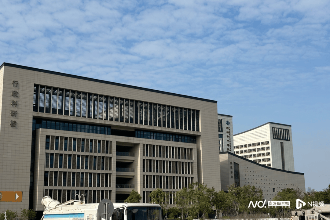 减少绕行超4公里<strong></p>
<p>物联网</strong>！深圳多位专家来到这条快速路……