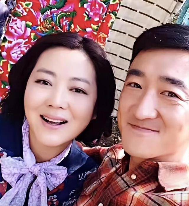 他是知名演员<strong></p>
<p>物联网</strong>，40岁二胎得女，41岁突然离世将悲痛留给妻子与儿女