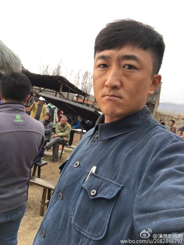 他是知名演员<strong></p>
<p>物联网</strong>，40岁二胎得女，41岁突然离世将悲痛留给妻子与儿女