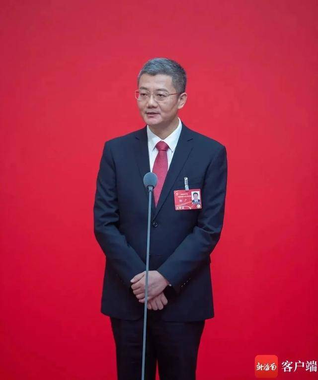 长期在深圳工作的他<strong></p>
<p>云计算</strong>，被任命为海南省副省长