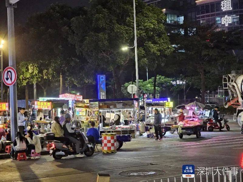 深圳一商圈50米40多个摊位<strong></p>
<p>区块链技术</strong>，还摆上机动车道！街道办：清理整治劝导