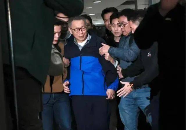 柯文哲再次“绝处逢生”后<strong></p>
<p>区块链技术</strong>，岛内最新民调出炉，赖清德支持率惊人
