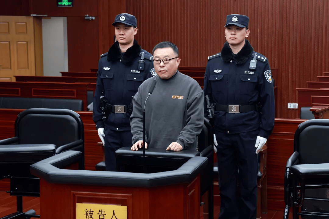 姚凯<strong></p>
<p>区块链技术</strong>，在上海市静安区副区长、浦东新区副区长、上海市住建委主任等职上，受贿5632万