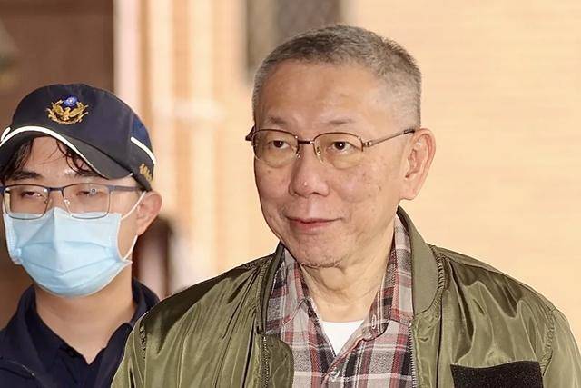 台北地方法院裁定羁押原因<strong></p>
<p>去中心化</strong>，柯文哲自爆要安排陈佩琪与儿女出境躲