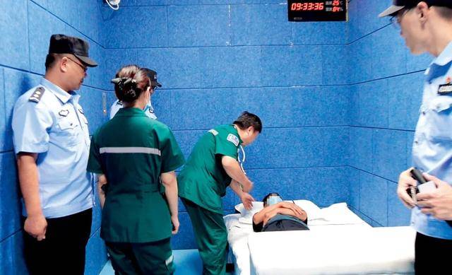 再曝非正常死亡<strong></p>
<p>去中心化</strong>，“指居”制度何去何从？
