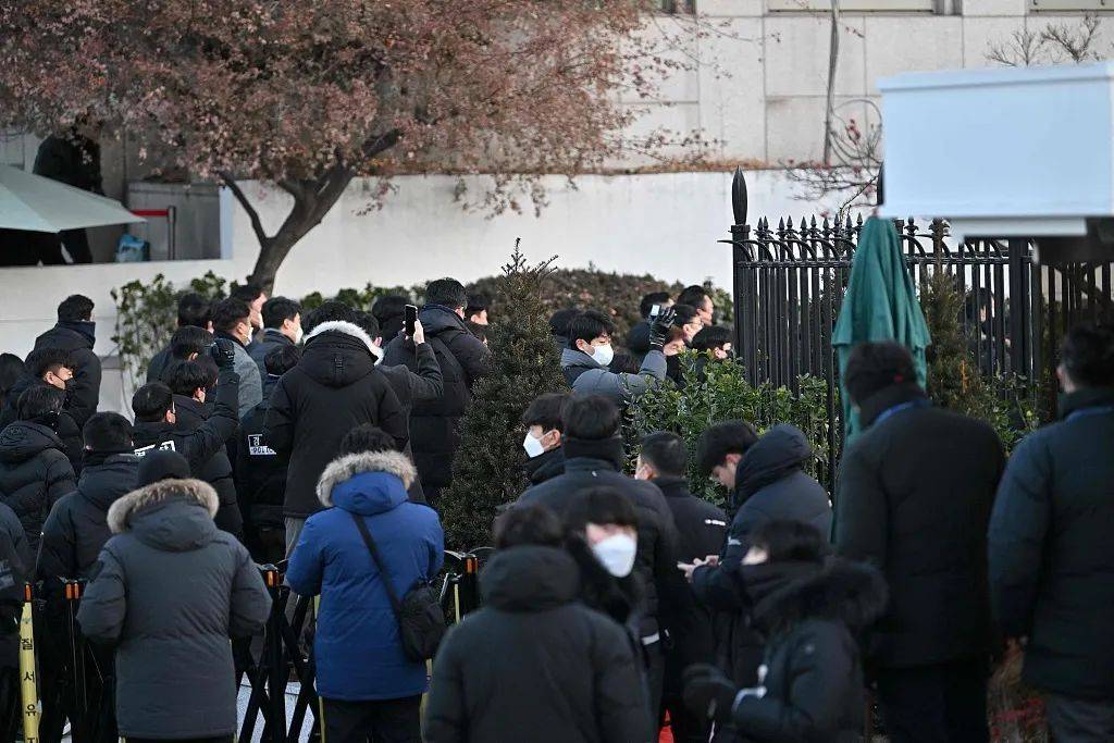 最新消息<strong></p>
<p>去中心化</strong>！韩国调查机关人员同总统警卫发生肢体冲突