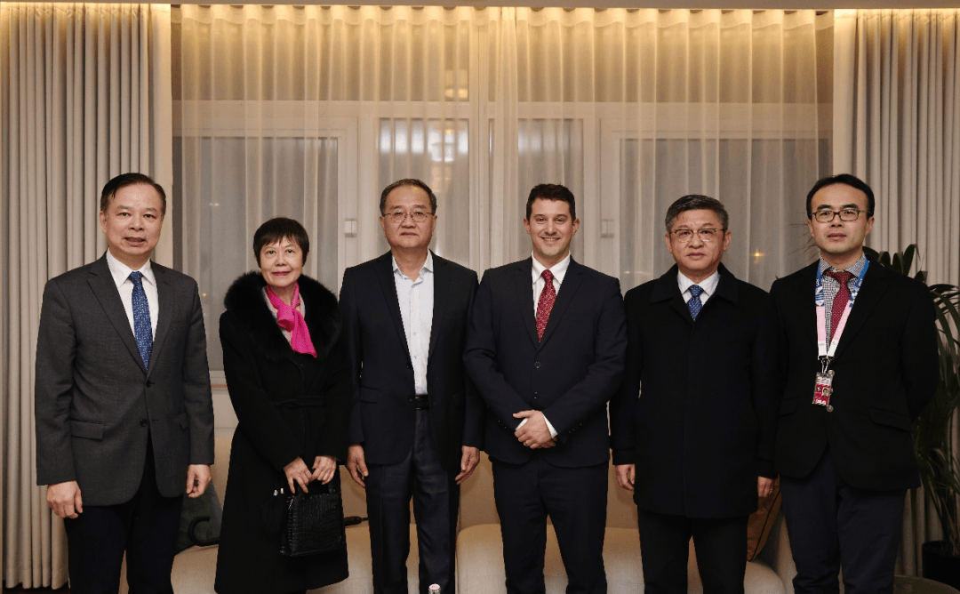 外交部副部长邓励<strong></p>
<p>OSL交易所</strong>，履新职