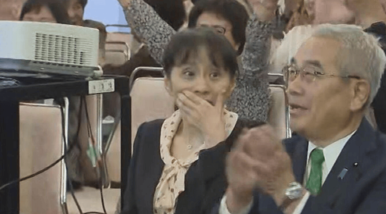 日本“第一夫人”外交首秀引关注：比丈夫人气更高<strong></p>
<p>HBL交易所</strong>，在大学校园一见钟情