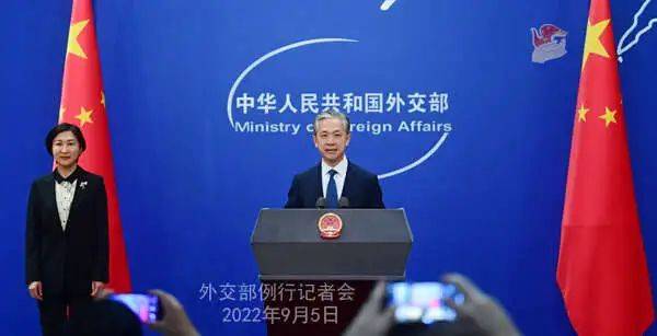 华春莹卸任外交部发言人<strong></p>
<p>STEPN</strong>！毛宁履新职