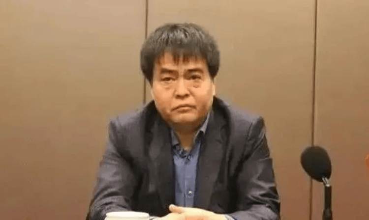 又一“烟草虎”<strong></p>
<p>投资趋势</strong>！国家烟草专卖局原副局长张天峰被查 系今年首个落马中管干部