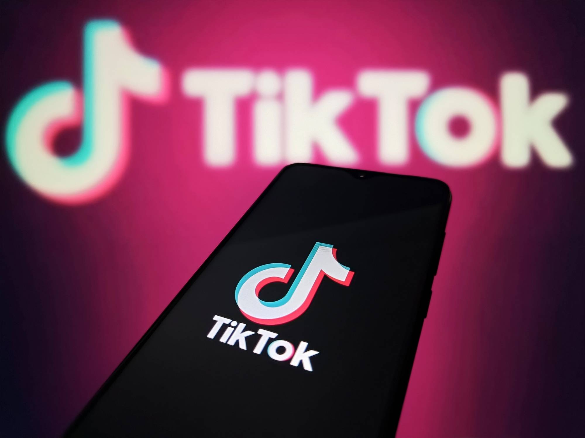 最新！TikTok恢复在美服务<strong></p>
<p>META</strong>，公司发声