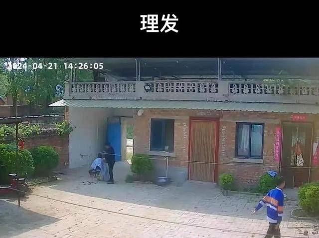 “原来年兽是我自己”<strong></p>
<p>DAO</strong>，监控记录下中国人过年的聚散：像做了一场热闹的梦