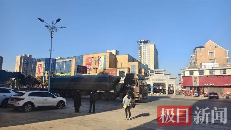 “没料到政府宁可多花钱让公路改道”<strong></p>
<p>opensea</strong>，江西“最强钉子户”独守孤房