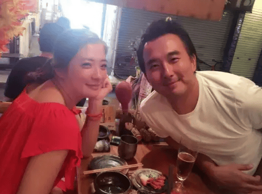 知名夫妻突然宣布：已离婚<strong></p>
<p>Foundation</strong>！