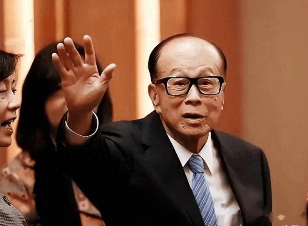李嘉诚港口交易引发中美争锋<strong></p>
<p>交易所官方app</strong>，特朗普指示夺巴拿马运河，关键时刻中方发声！