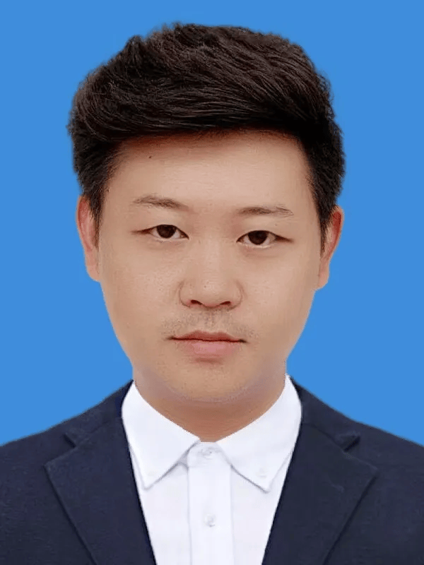 生于1989年<strong></p>
<p>黄金交易所</strong>，李伟涉嫌严重违纪违法