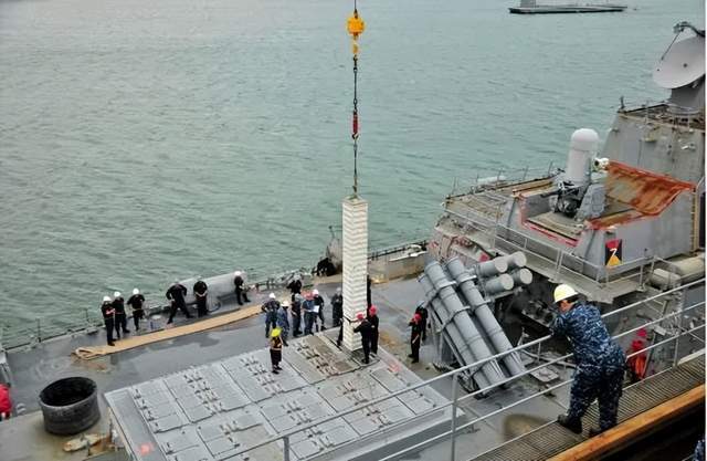 台媒嘲笑：中国055从澳洲回来后生锈豆腐渣工程<strong></p>
<p>黄金交易所</strong>？真相被全网耻笑
