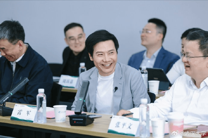 雷军回应如何保持好身材：英语不好已经让母校“蒙羞”<strong></p>
<p>周大福黄金</strong>，不能再形象欠佳