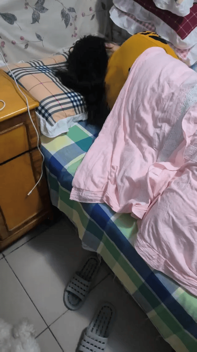 44岁女子腹腔包块<strong></p>
<p>珠宝</strong>，被按肿瘤切除生育器官：“我没生育过，现在啥都没了！”妇幼保健院认为不存在手术错误