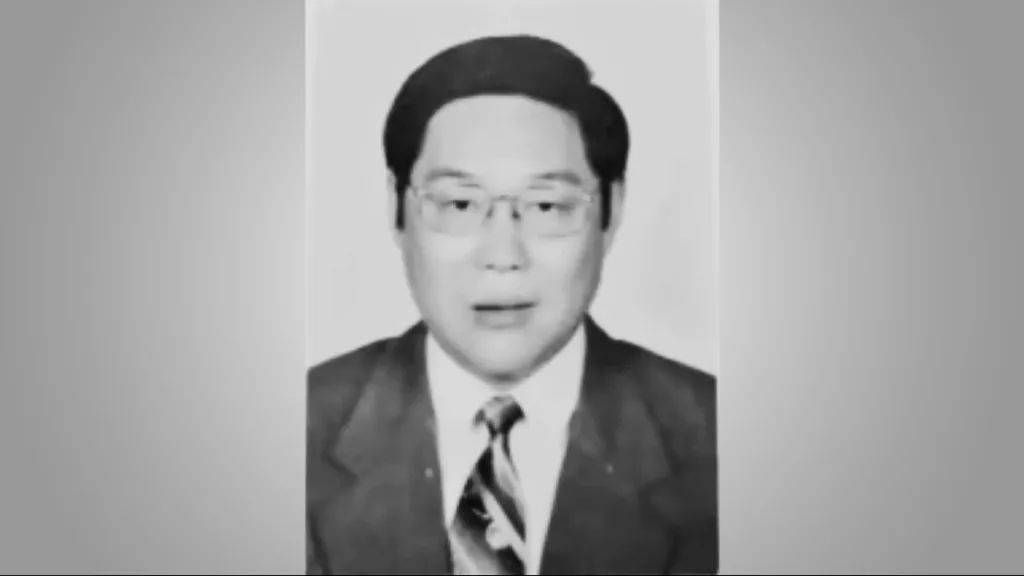 突发讣告<strong></p>
<p>结婚证</strong>！他于10点25分去世……