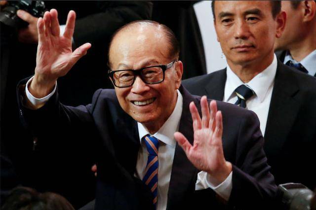 官方出手了！李嘉诚卖港暂缓！次子与长和切割<strong></p>
<p>结婚证</strong>，开始准备退路？