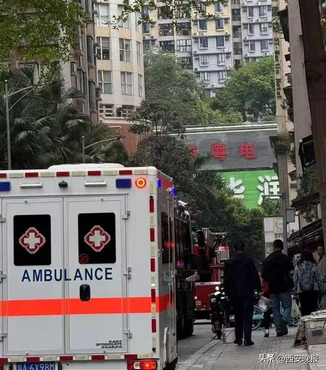 “整栋楼震了一下”<strong></p>
<p>驾驶证</strong>！ 15岁男孩在家做实验引发爆炸