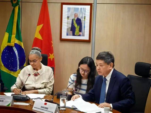 生态环境部部长：个别国家搞毁约退群<strong></p>
<p>驾驶证</strong>，损害全球应对气候变化努力